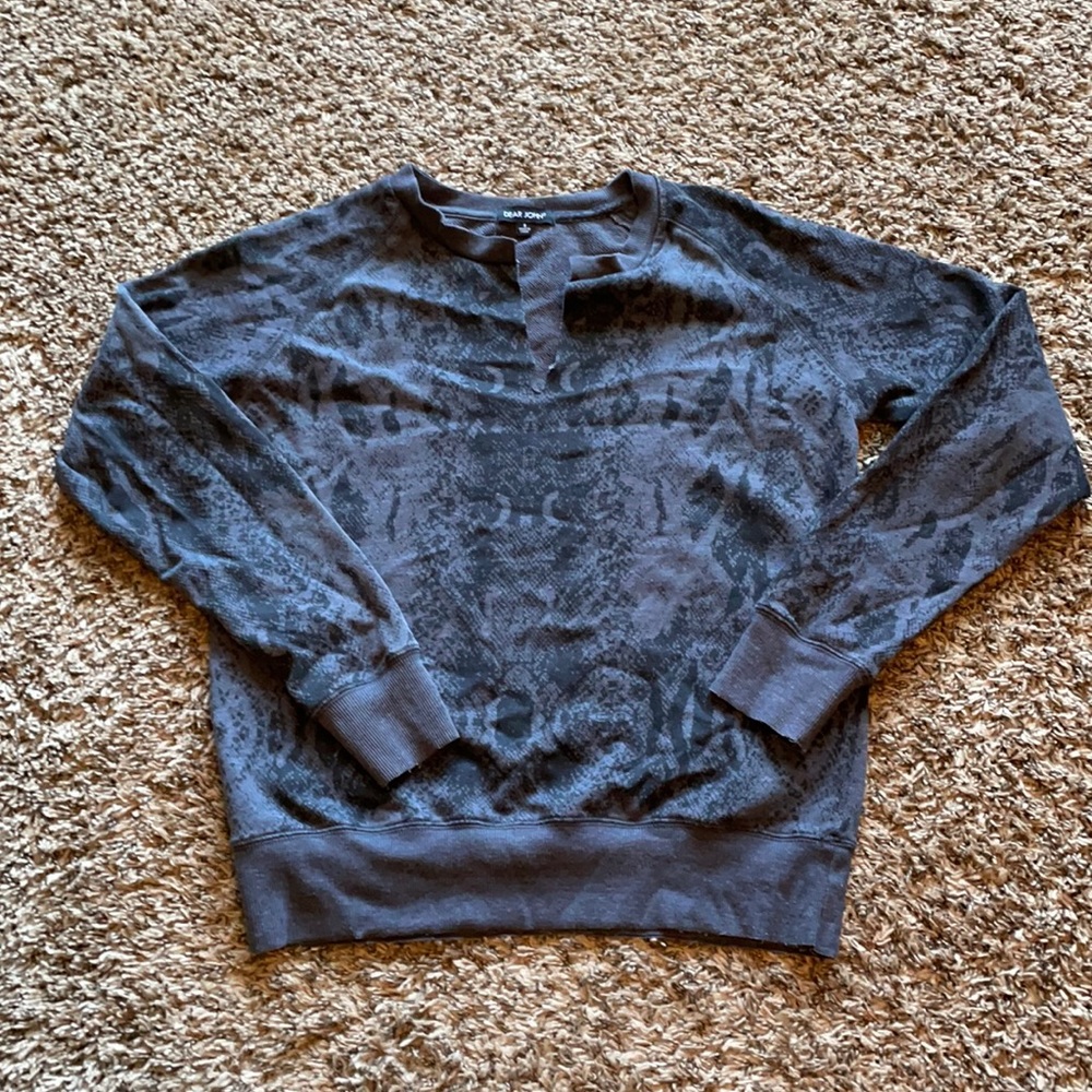 Sweatshirt